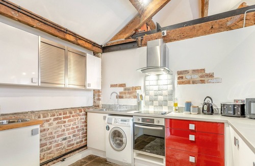 Sutton Cabaña | 1 bedroom accommodation in Langley, near Macclesfield