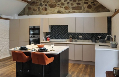 Garn Fadryn Cabaña | 1 bedroom accommodation in Rhiw, near Aberdaron