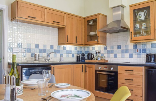 Shrewsbury Cabaña | 1 bedroom accommodation in Leaton Knolls, nr Shrewsbury