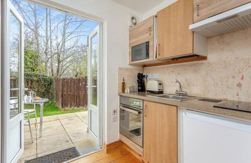 Kirkhill Cabaña | A friendly, recently refurbished cottage on the estate, the perfect size for a couple.