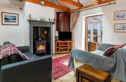 Goodwick Cabaña | 1 bedroom accommodation in Strumble Head Peninsula