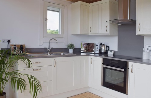 Llanelli Cabaña | Alojamiento de 1 habitaciones en Five Roads, near Llanelli