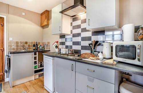 Abercarn Cabaña | 1 bedroom accommodation in Cwmcarn