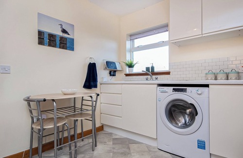 Dornoch Cabaña | 1 bedroom accommodation in Embo, near Dornoch