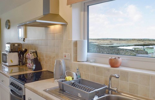 Ty Croes Cabaña | Alojamiento de 1 habitaciones en Aberffraw, Anglesey