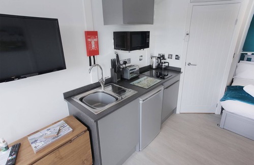 Hamble-le-Rice Cabina | 1 bedroom accommodation in Hamble