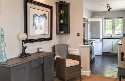 Eye Cabaña | 1 bedroom accommodation in Thorndon, near Eye