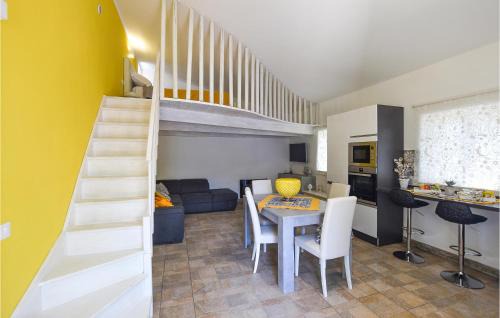 Carrozziere Casa | 1 Bedroom Amazing Home In Siracusa