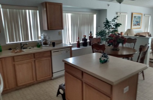 Lake Davenport Estates Casa | 1 Bedroom and1 Bathroom pool lockout rental. Private entry and living area pool.