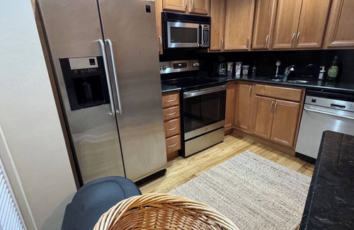 Wicker Park Apartamento | 1-bedroom apartment in awesome Chicago with AC, WiFi and 1FREE Garage Parking
