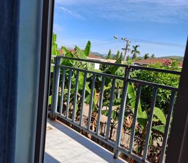 Port Moresby Apartamento | 1-Bedroom Apartment with Balcony Upstairs