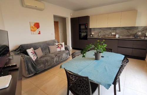 San Gwann Apartamento | 1 Bedroom Apartment with a View