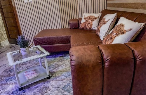 Gombe Apartamento | 1 bedroom apartmentFor short and long stay.Free WiFi,free airport pick up.
