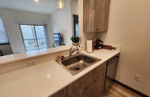 South Hill Apartamento | 1-bedroom Apt. 304 w/ free parking - New Building