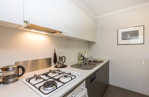 Redfern Apartamento | 1 Bedroom Apt with Parking, Pool and Gym