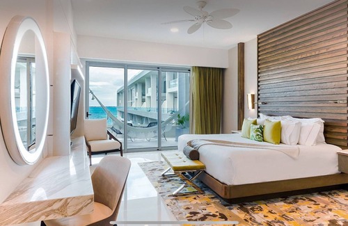 Puerto Juárez Complejo | 1 bedroom available at Garza Blanca Cancun 4 Diamond beachfront paradise.