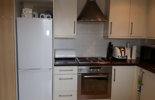 Grays Apartamento | 1 DORMITORIO DISPONIBLE EN UN PISO DE 2 CAMAS