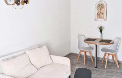 Vrhovine Apartamento | 1 Bedroom Awesome Apartment In Vrhovine
