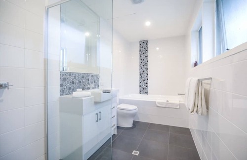 Stirling Cama Y Desayuno | 1 Bedroom Balcony Apartment