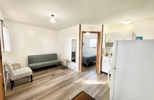 Rutheron Cabina | 1 Bedroom Cabin w/views El Vado!
