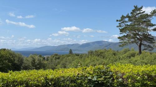 West Laroch Chalet De Esquí | 1 Bedroom Cabin with Mountain & Loch Views - Quiet Location between Glencoe & Ben Nevis