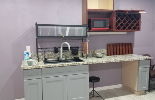 Temple City Condominio | 1-bedroom condo in charming Temple City with WiFi, AC and extra large space