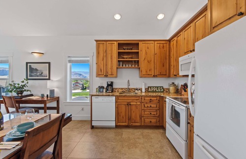 Quincy Condominio | 1-bedroom Condo in Crescent Bar. Pool, Spa, Close to Beach, Golf, River