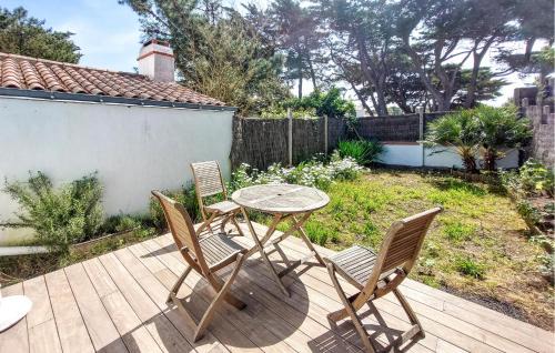 L'Epine Casa | 1 Bedroom Cozy Home In L'épine