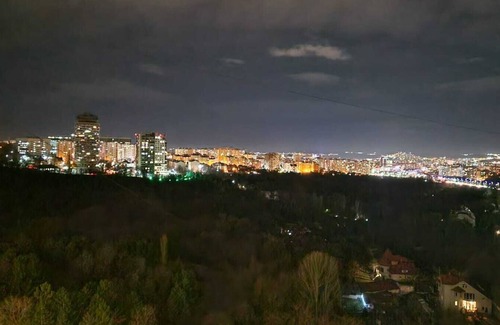 Chisinau Apartamento | 1 Bedroom Flat with Beautiful Park View