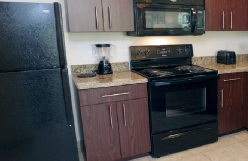 Enterprise Complejo | 1 Bedroom Full Bathroom and Kitchen, Grandview Resort.