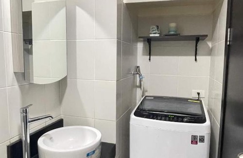 Ugong Apartamento | 1 bedroom fully furnished condo unit