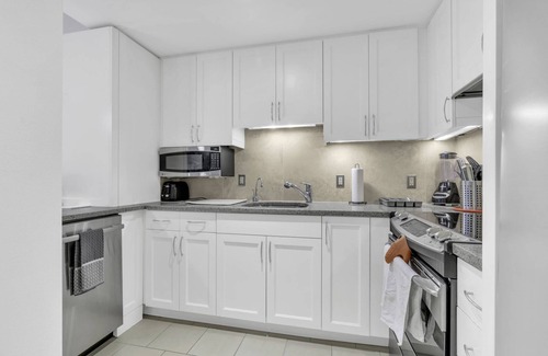 Chinatown Apartamento | 1 Bedroom Furnished Apartment at Penn Quarters