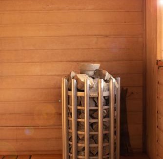 Swanley Casa | 1 Bedroom Guest House with Sauna and Steam Room