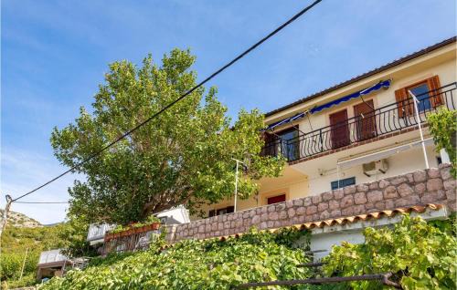 Senj Apartamento | 1 Bedroom Lovely Apartment In Starigrad