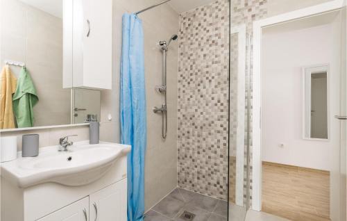 Vlasici Apartamento | 1 Bedroom Lovely Apartment In Vlasici