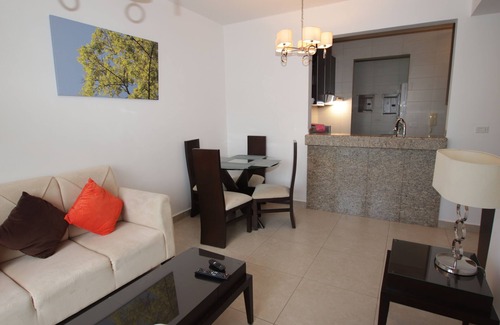 Rousseau Apartamento | 1 Bedroom | Luxury Apartment at Mahogany Suites