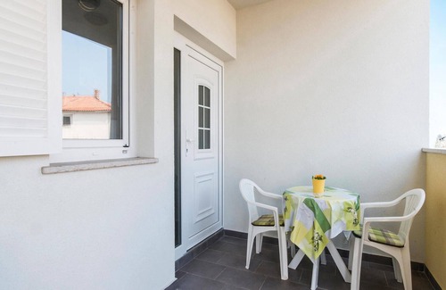 Lovrecica Apartamento | Bonito apartamento de 1 dormitorio en.