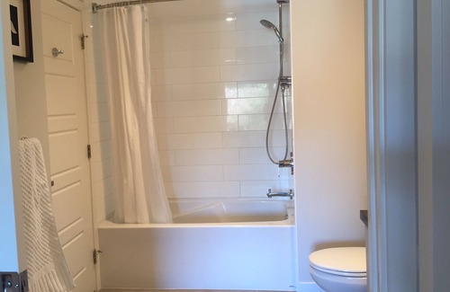 Lower Lonsdale Apartamento | 1 dormitorio Ubicación perfecta North Vancouver