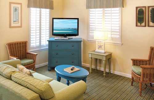 Fort Walton Beach - Destin Complejo | 1 Bedroom Plus Condo, Sleeps 6, Beach Street Cottages Resort, at Miramar Beach!