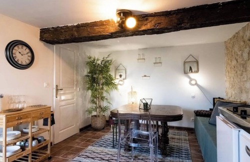 Saint-Hilaire-de-la-Noaille Casa | 1 Bedroom Private vacation home in Saint-Sève