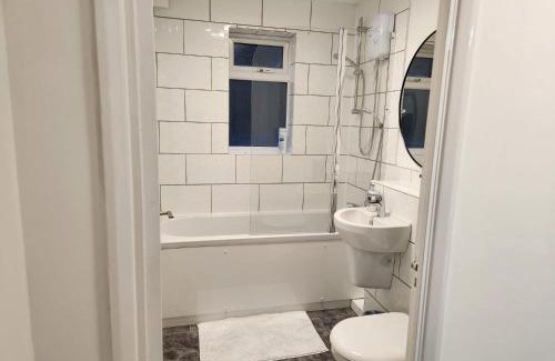 West Thurrock Apartamento | 1 bedroom service apartment with Netflix