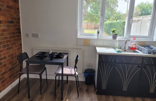 Luton Apartamento | 1 Bedroom - Sleeps 3 - Free Parking