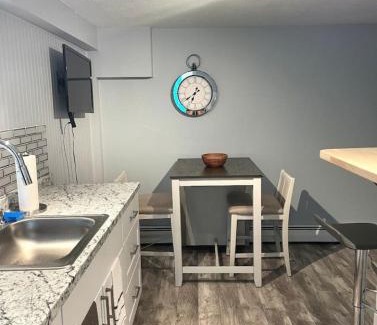 Old Orchard Beach Apartamento | 1 Bedroom, steps to the Beach