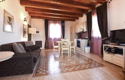 Partinico Casa | 1 Bedroom Stunning Home In Partinico