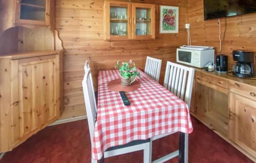 Byxelkrok Casa | 1 Bedroom Stunning Home In Byxelkrok