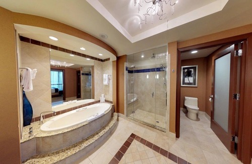 Atlantic City Hotel | 1-Bedroom Suite at a 4⭐️ Hotel