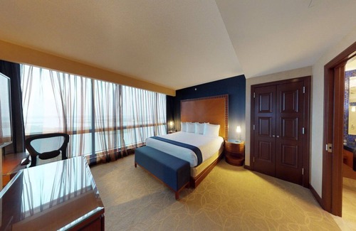Atlantic City Hotel | 1-Bedroom Suite at a 4⭐️ Hotel