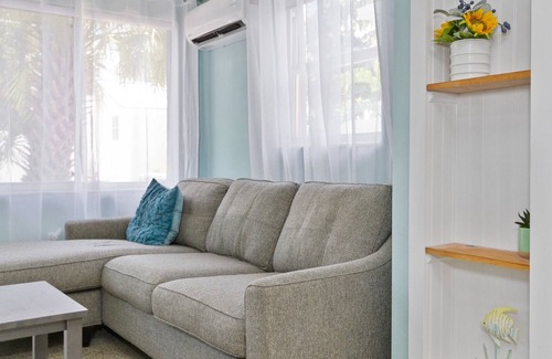 Pass-a-Grille Villa | 1 Bedroom Villa Steps from the Beach in Historic Beach Town