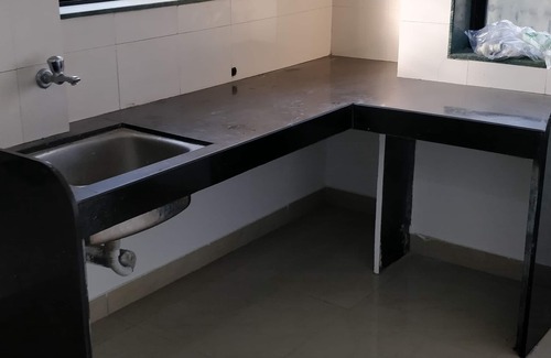 Clover Park Casa | 1 BHK PISOS COCINA TOTAL CINCO PISOS I NNNNNNNNNIN VIMAN NAGAR JUNTO AL PUERTO AÉREO.