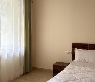 Tapovan Apartamento | 1 BHK Upper Tapovan Eternal Stayz